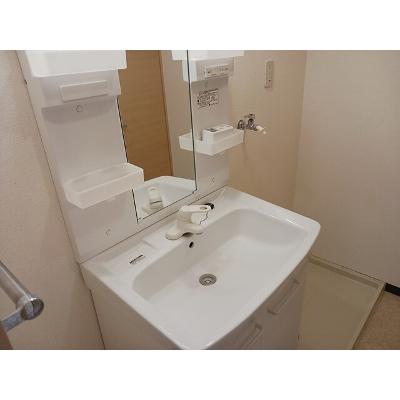 グランシャリオＢ 101【管理NO：1-009378702-01010】 ★家具家電は申し込み後に搬入します★ ★2026年10月下旬入居可能★の物件画像