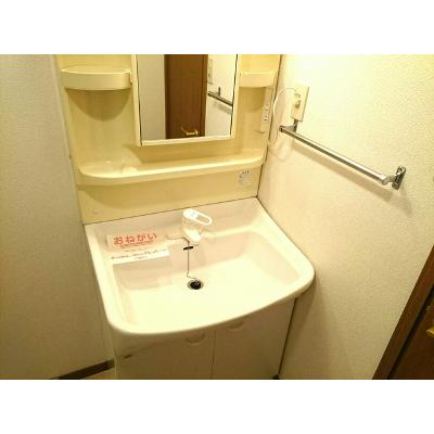 ホワイトリリ－Ｂ 105【管理NO：1-010538402-01040】 ★家具家電は申し込み後に搬入します★ ★2026年11月上旬入居可能★の物件画像