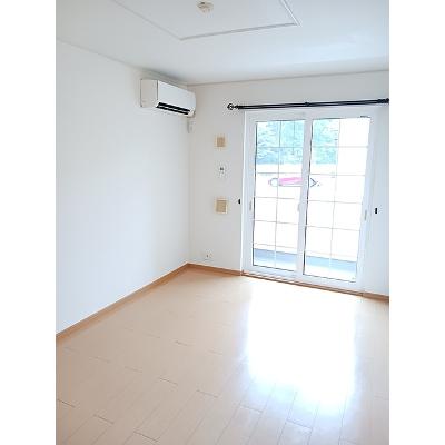 ブランシェＢ 105【管理NO：1-015219302-01040】 ★家具家電は申し込み後に搬入します★の物件画像