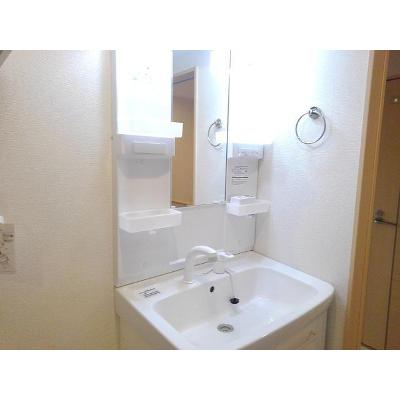 プラスターⅡ 201【管理NO：1-020835802-02010】 ★家具家電は申し込み後に搬入します★ ★2026年11月上旬入居可能★の物件画像