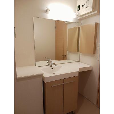 マニフィーク　Ⅰ 102【管理NO：1-020415101-01020】 ★家具家電は申し込み後に搬入します★ ★2026年11月上旬入居可能★の物件画像