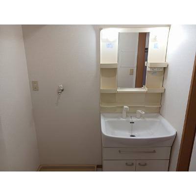プルミエール・クラスⅢＡ 302【管理NO：1-012551601-03020】 ★家具家電は申し込み後に搬入します★ ★2026年10月下旬入居可能★の物件画像