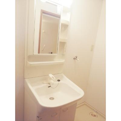 アースブラウンＫ・ＴⅠ 104【管理NO：1-010671001-01040】 ★家具家電は申し込み後に搬入します★ ★2026年10月下旬入居可能★の物件画像