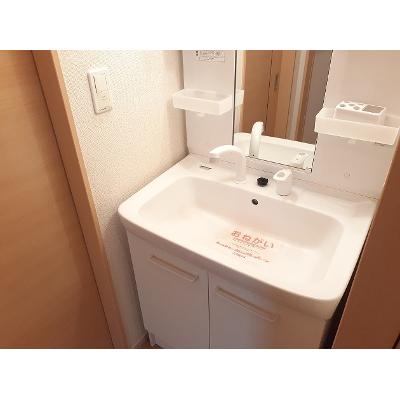 リバーサイドヴィラ 102【管理NO：1-019022801-01020】 ★家具家電は申し込み後に搬入します★ ★2026年11月中旬入居可能★の物件画像