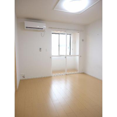 シフォン 101【管理NO：1-017356501-01010】 ★家具家電は申し込み後に搬入します★ ★2026年11月中旬入居可能★の物件画像