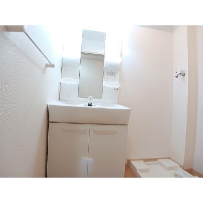 クロワールベルＡ 102【管理NO：1-015720401-01020】 ★家具家電は申し込み後に搬入します★の物件画像
