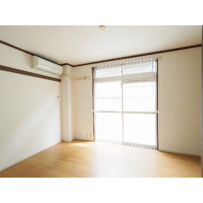 サンライズ富田 101【管理NO：1-005663301-01010】 ★家具家電は申し込み後に搬入します★の物件画像