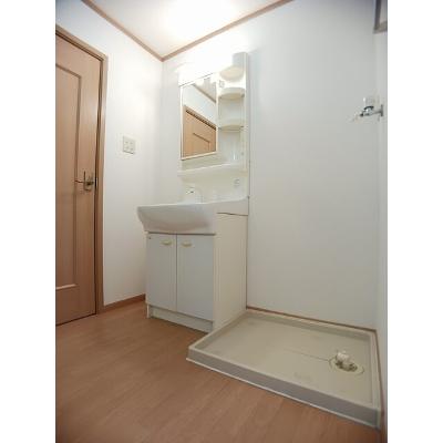 サラスワティＢ 201【管理NO：1-011819902-02010】 ★家具家電は申し込み後に搬入します★ ★2026年10月下旬入居可能★の物件画像