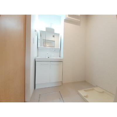 スバル 205【管理NO：1-024085401-02040】 ★家具家電は申し込み後に搬入します★ ★2026年10月上旬入居可能★の物件画像