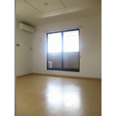 メゾン・ド・ファミーユ 205【管理NO：1-016212301-02040】 ★家具家電は申し込み後に搬入します★ ★2026年10月下旬入居可能★の物件画像