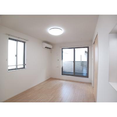 グリーンパークサイド 201【管理NO：1-023572001-02010】 ★家具家電は申し込み後に搬入します★の物件画像