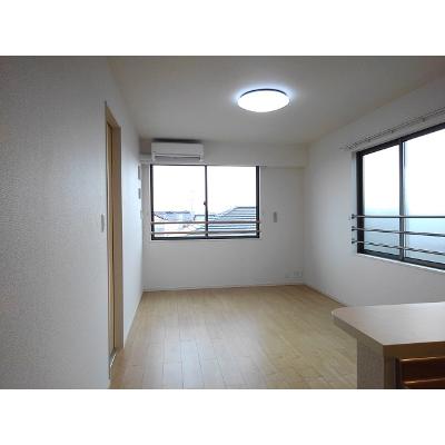 ベルカーサⅢ 303【管理NO：1-024808502-03030】 ★家具家電は申し込み後に搬入します★ ★2026年11月上旬入居可能★の物件画像