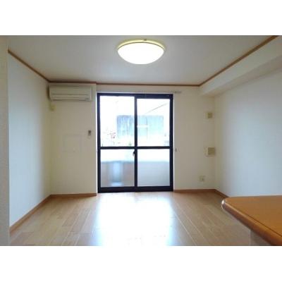 メゾンパレェ 102【管理NO：1-012750301-01020】 ★家具家電は申し込み後に搬入します★ ★2026年10月下旬入居可能★の物件画像
