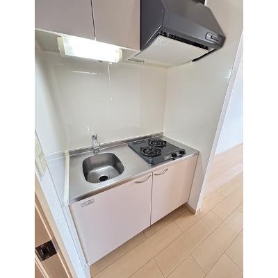 エアリーイースト 207【管理NO：1-015193501-02060】 ★家具家電は申し込み後に搬入します★の物件画像