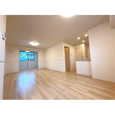 ラ　フロレゾン 101【管理NO：1-027360301-01010】 ★家具家電は申し込み後に搬入します★の物件画像