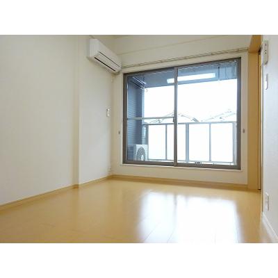 カーサ・モデルノⅡ 206【管理NO：1-016408201-02050】 ★家具家電は申し込み後に搬入します★ ★2026年11月中旬入居可能★の物件画像
