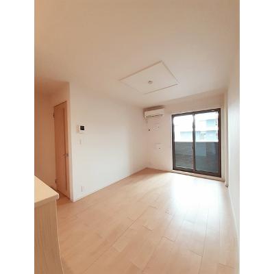 ポートソレイユ 102【管理NO：1-023189701-01020】 ★家具家電は申し込み後に搬入します★ ★2026年10月中旬入居可能★の物件画像