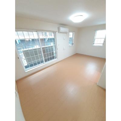ウージーⅡ 203【管理NO：1-019025701-02030】 ★家具家電は申し込み後に搬入します★ ★2026年11月上旬入居可能★の物件画像