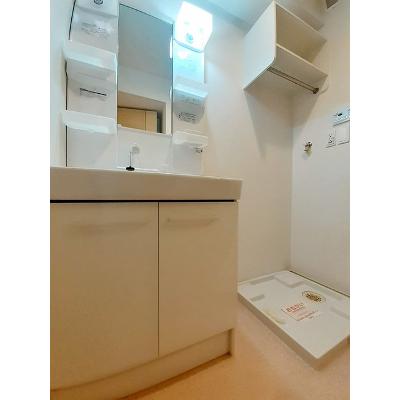 カルム三百地 102【管理NO：1-020565101-01020】 ★家具家電は申し込み後に搬入します★の物件画像