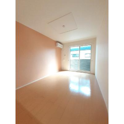 エミール 105【管理NO：1-020978001-01040】 ★家具家電は申し込み後に搬入します★ ★2026年10月下旬入居可能★の物件画像