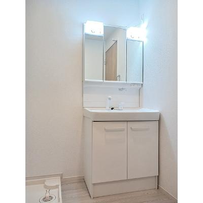 アメージングⅢ 101【管理NO：1-027195003-01010】 ★家具家電は申し込み後に搬入します★の物件画像