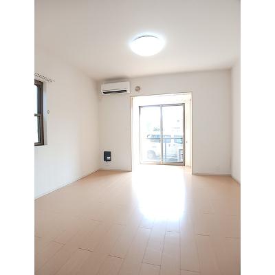トワーニ 101【管理NO：1-018966001-01010】 ★家具家電は申し込み後に搬入します★の物件画像