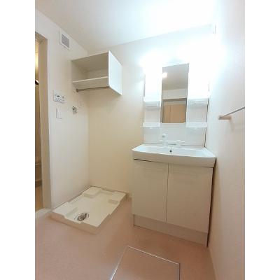 ロベルタⅡ 203【管理NO：1-021748501-02030】 ★家具家電は申し込み後に搬入します★ ★2026年10月下旬入居可能★の物件画像