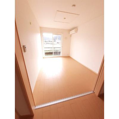 サン　ブローテ　ジン 102【管理NO：1-015791601-01020】 ★家具家電は申し込み後に搬入します★ ★2026年10月下旬入居可能★の物件画像