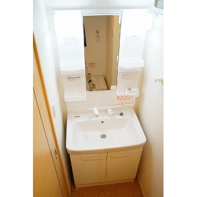 ブランチ 201【管理NO：1-019701701-02010】 ★家具家電は申し込み後に搬入します★ ★2026年10月中旬入居可能★の物件画像