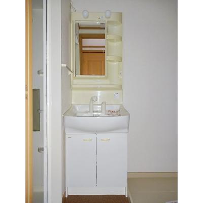 エバーグリーン本宿 105【管理NO：1-012086201-01050】 ★家具家電は申し込み後に搬入します★ ★2026年11月中旬入居可能★の物件画像
