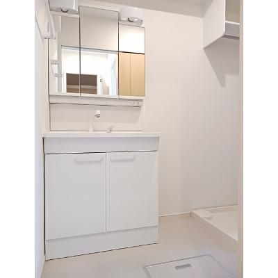 ポニート　カノン 201【管理NO：1-024710201-02010】 ★家具家電は申し込み後に搬入します★ ★2026年11月中旬入居可能★の物件画像