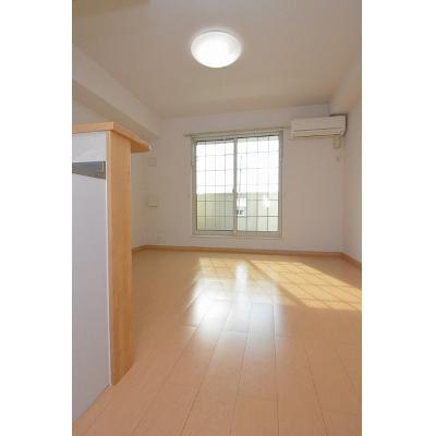 メゾン・ド・エフ 203【管理NO：1-016437901-02030】 ★家具家電は申し込み後に搬入します★の物件画像