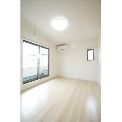 ジャン　ノーブル　Ｌ 201【管理NO：1-025531901-02010】 ★家具家電は申し込み後に搬入します★の物件画像
