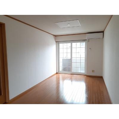 フローリア 103【管理NO：1-011780401-01030】 ★家具家電は申し込み後に搬入します★ ★2026年11月上旬入居可能★の物件画像