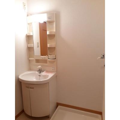 グランツⅢ 101【管理NO：1-011982003-01010】 ★家具家電は申し込み後に搬入します★ ★2026年10月中旬入居可能★の物件画像