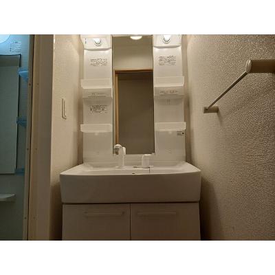 ラフレシ－ル 102【管理NO：1-018627401-01020】 ★家具家電は申し込み後に搬入します★ ★2026年11月上旬入居可能★の物件画像