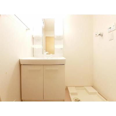 ベルベディアＢ 102【管理NO：1-018776602-01020】 ★家具家電は申し込み後に搬入します★ ★2026年11月中旬入居可能★の物件画像