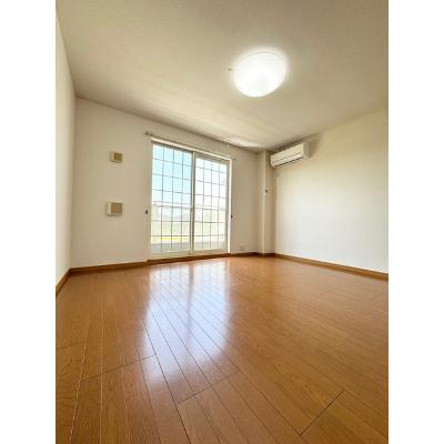 プラシードＢ 203【管理NO：1-013503202-02030】 ★家具家電は申し込み後に搬入します★ ★2026年10月下旬入居可能★の物件画像