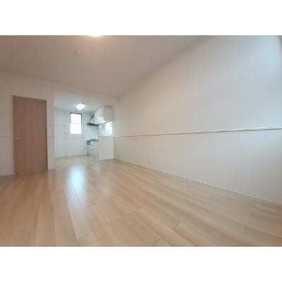 アプローズ　Ⅲ 101【管理NO：1-026392403-01010】 ★家具家電は申し込み後に搬入します★の物件画像