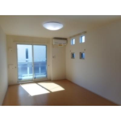 アリーズ 103【管理NO：1-017842201-01030】 ★家具家電は申し込み後に搬入します★ ★2026年10月中旬入居可能★の物件画像