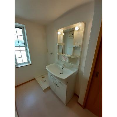 フリージア 203【管理NO：1-013118203-02030】 ★家具家電は申し込み後に搬入します★ ★2026年10月下旬入居可能★の物件画像