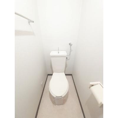 プラドール石山 202【管理NO：1-004800801-02020】 ★家具家電は申し込み後に搬入します★ ★2026年10月中旬入居可能★の物件画像