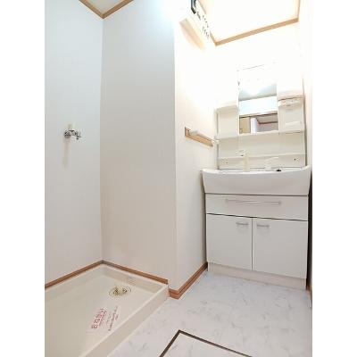ソレイユ 203【管理NO：1-013352801-02030】 ★家具家電は申し込み後に搬入します★ ★2026年10月下旬入居可能★の物件画像