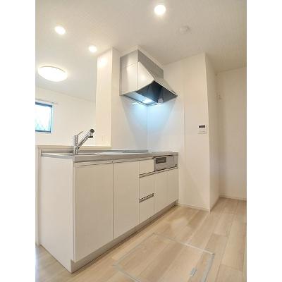 メゾン　ド　コルヌイエ　Ⅳ 104【管理NO：1-027435804-01040】 ★家具家電は申し込み後に搬入します★の物件画像