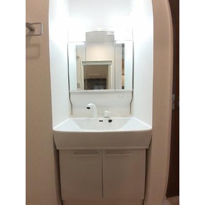 アヴェクトワ 201【管理NO：1-027379201-02010】 ★家具家電は申し込み後に搬入します★ ★2026年11月中旬入居可能★の物件画像