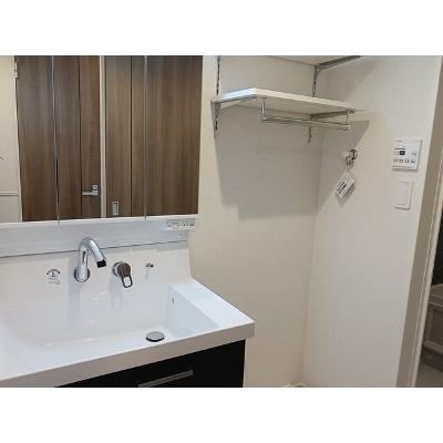 コントレイル 202【管理NO：1-028014701-02020】 ★家具家電は申し込み後に搬入します★の物件画像