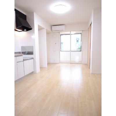 スマイルセレクト 103【管理NO：1-023214801-01030】 ★家具家電は申し込み後に搬入します★ ★2026年11月中旬入居可能★の物件画像