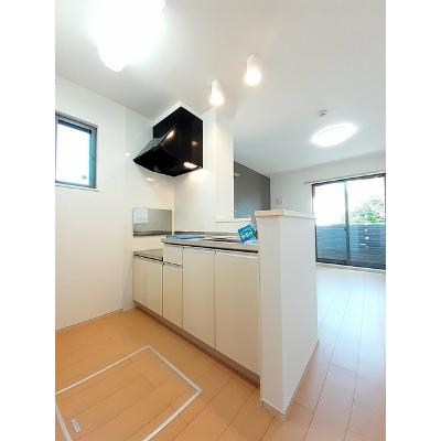 キャトル　セゾンⅠ 101【管理NO：1-019544501-01010】 ★家具家電は申し込み後に搬入します★ ★2026年11月上旬入居可能★の物件画像