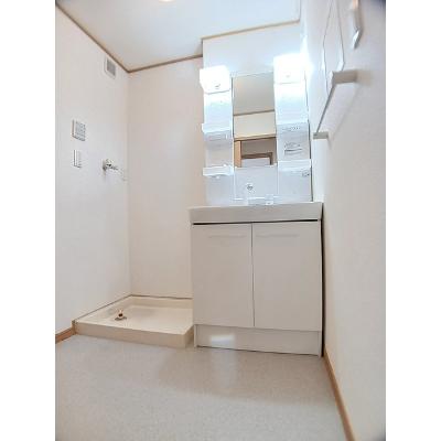 ボニート　﨔 202【管理NO：1-013409601-02020】 ★家具家電は申し込み後に搬入します★の物件画像