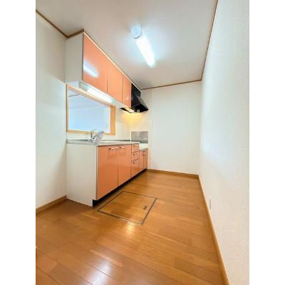 エスペランサⅠ 101【管理NO：1-013070201-01010】 ★家具家電は申し込み後に搬入します★の物件画像